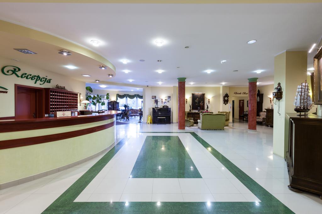 Bursztyn - Bernstein Spa & Wellness Dąbki Esterno foto