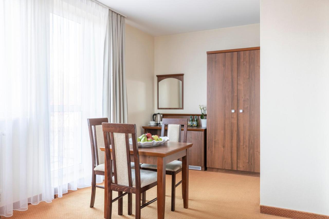 Bursztyn - Bernstein Spa & Wellness Dąbki Esterno foto